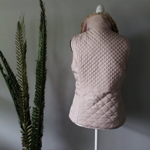 Calvin Klein brown and tan faux fur reversible quilted vest - Picture 6 of 7